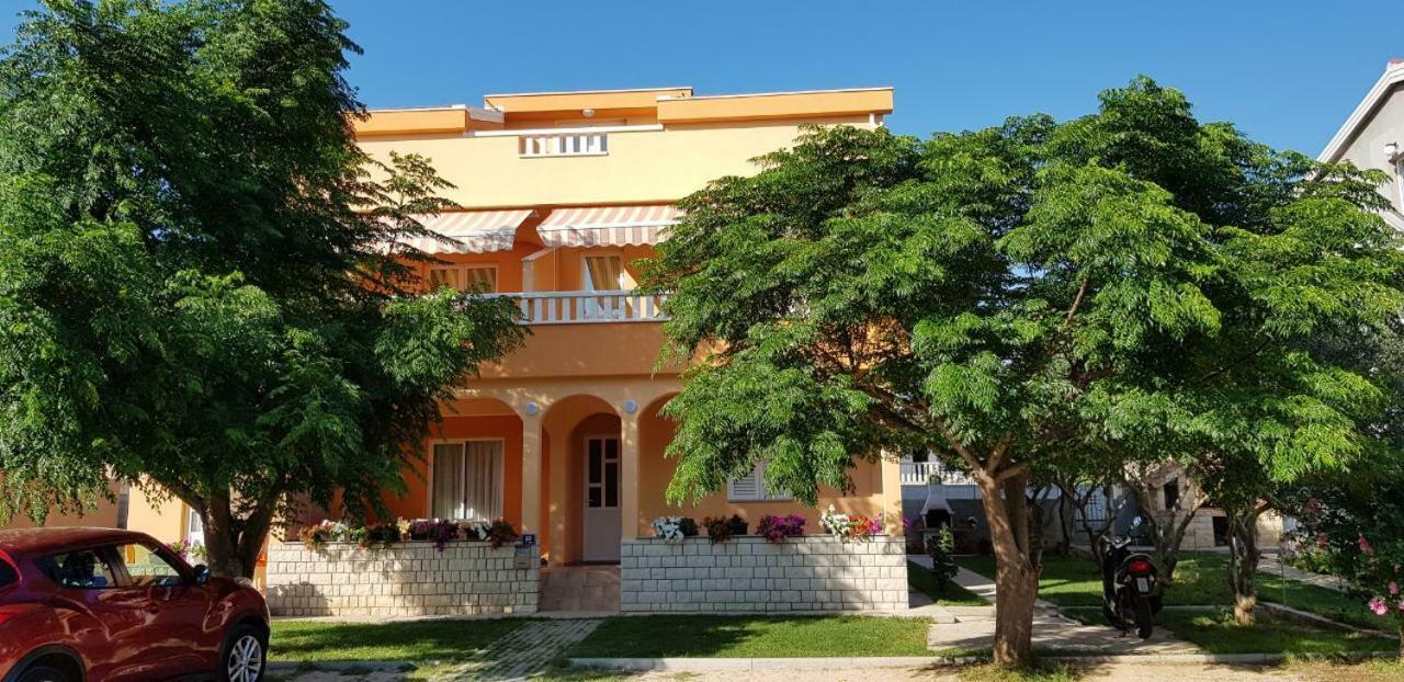 נובליה Apartmani Ruza מראה חיצוני תמונה